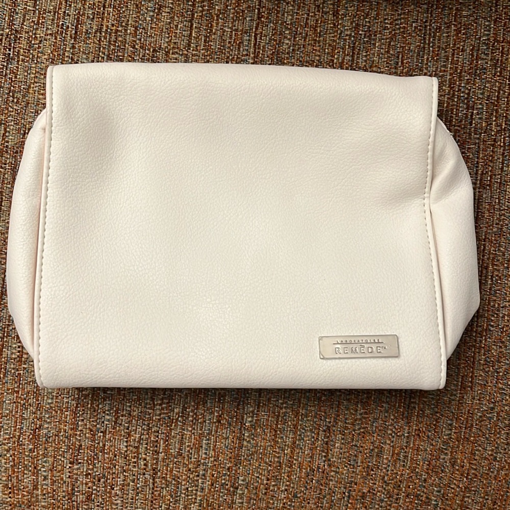 LABORATOIRE REMEDE Faux Lambskin Makeup Bag NWOT
